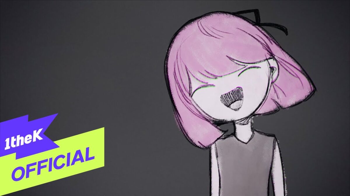 Personagem animado com cabelo rosa e sorriso, em fundo escuro, transmitindo alegria e energia.