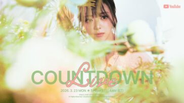 Yuna aparece em primeiro plano entre flores, promovendo sua apresentação ao vivo de "Ice Cream" no Countdown.